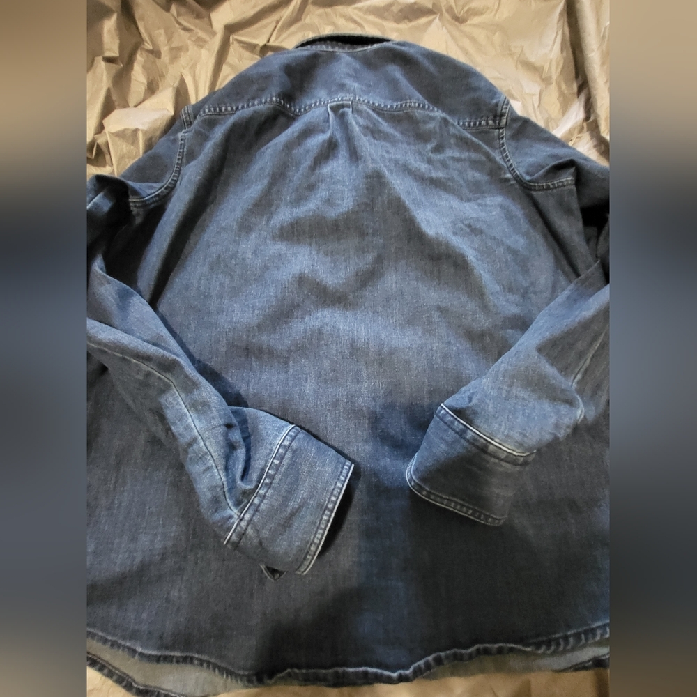 Banana Republic Blue Denim Shirt - Picture 2 of 4